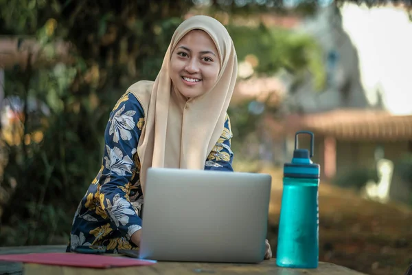Rina Marlina, S.Pd.I